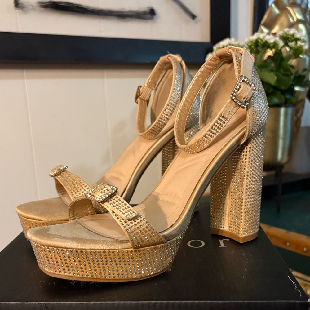 Windsor Glittering Gold Platform Heels